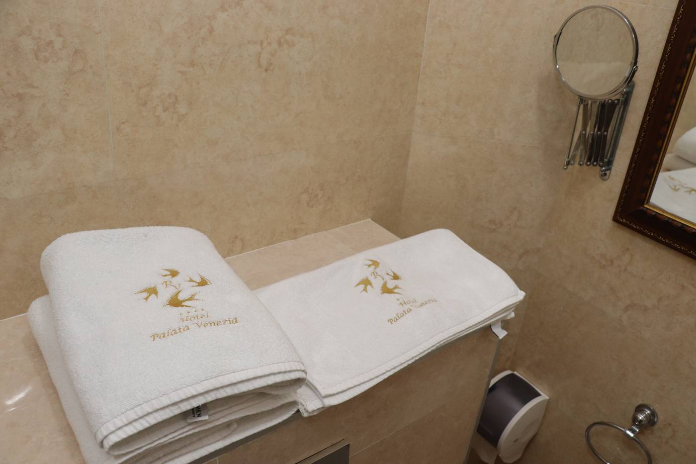 Hotel-Palata-Venezia-Room-65