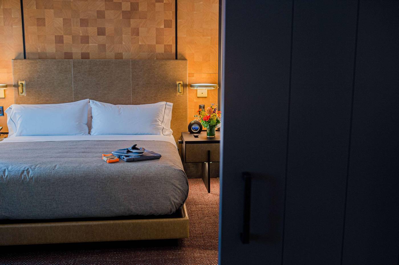 Canopy-by-Hilton-Jersey-City-Arts-District-Room-37