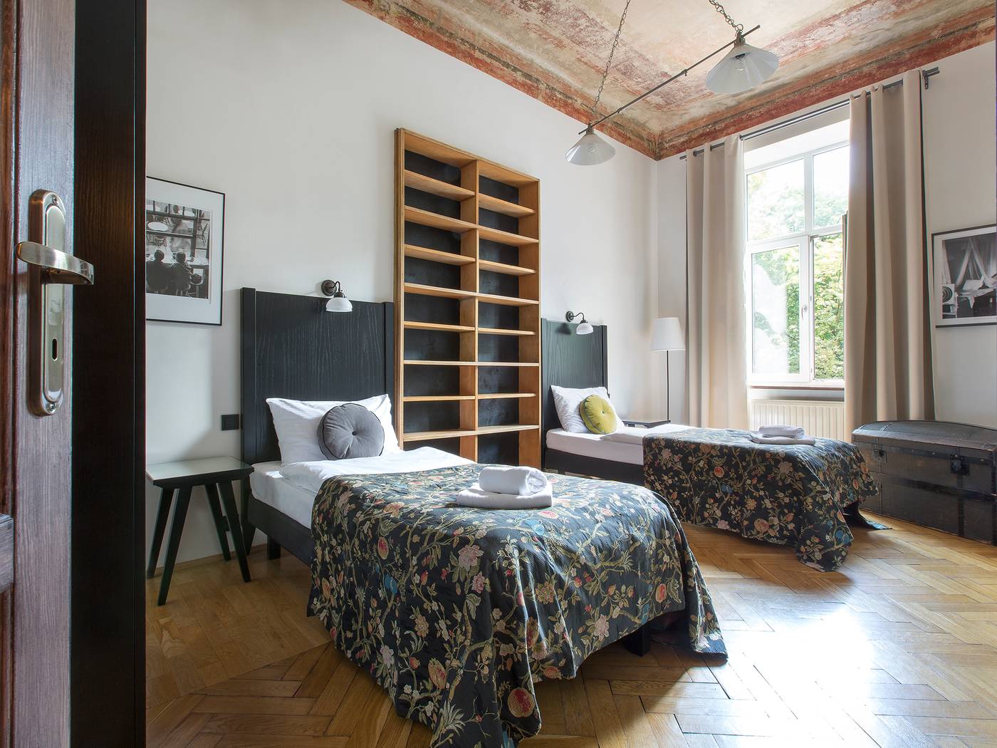 Antique-Apartments-Old-Town-Room-40