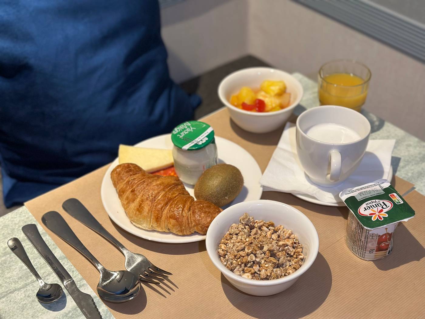 Hipotel-Paris-Gare-Du-Nord-Merryl-Restaurant-19