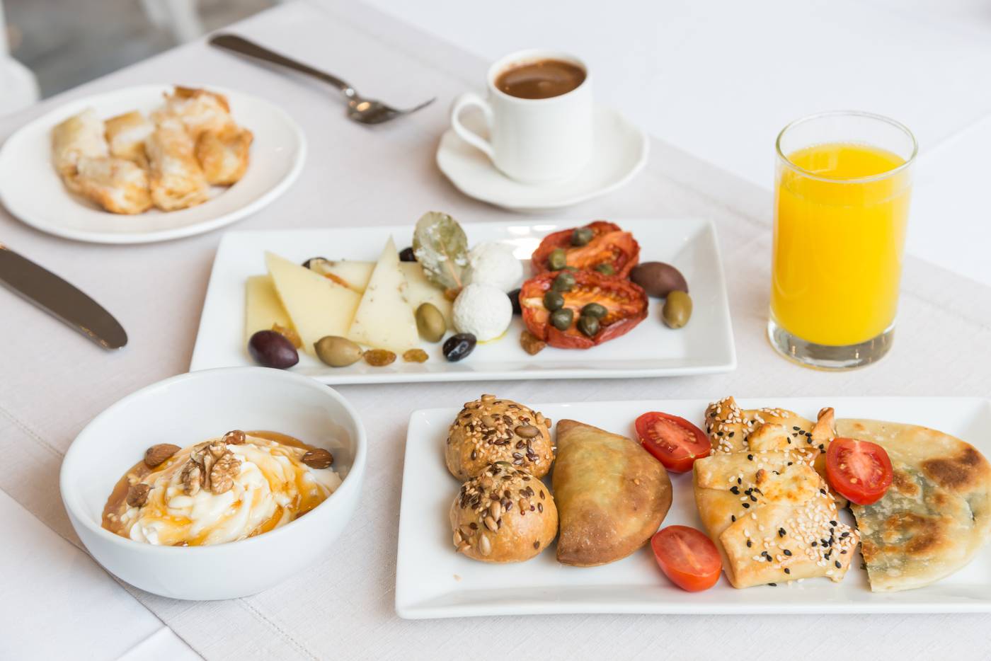 Kydon-Hotel-Restaurant-39