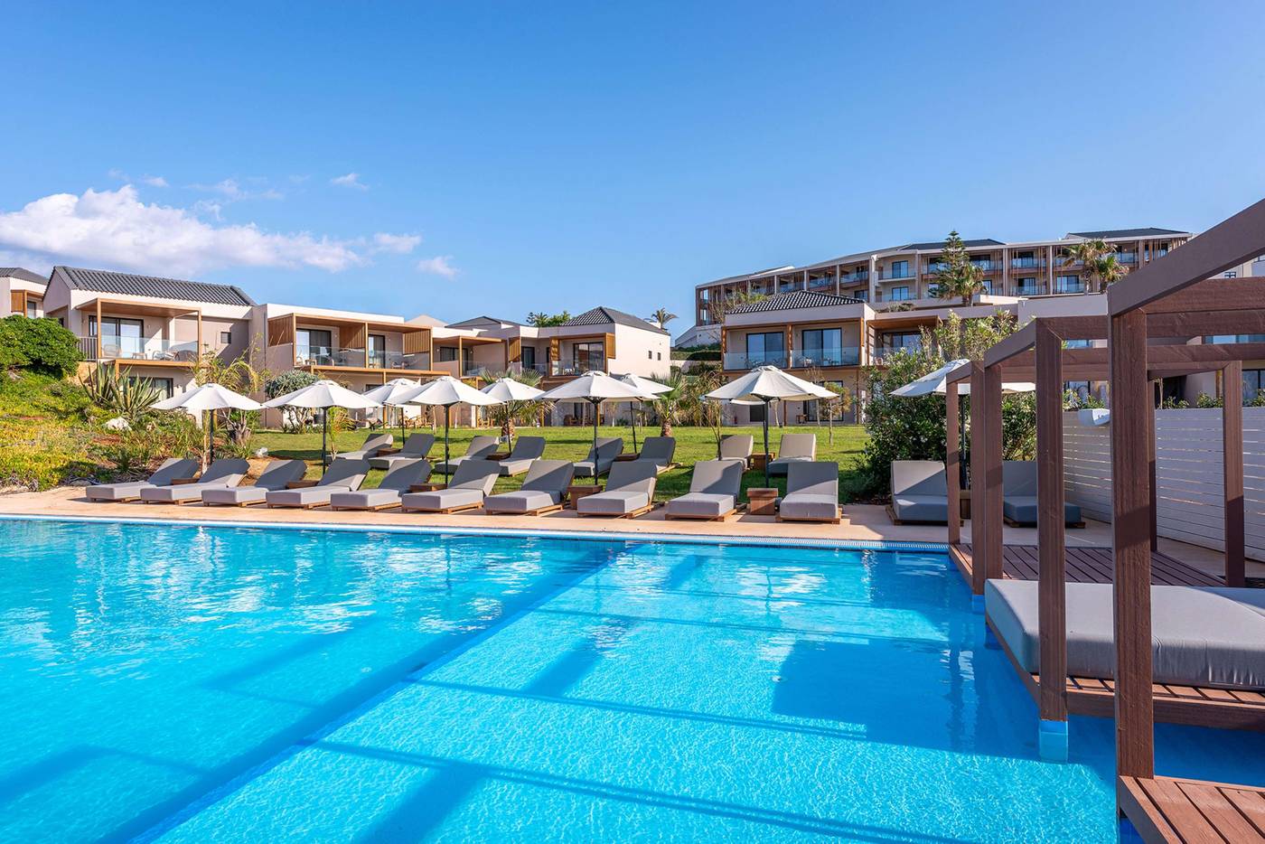 Isla-Brown-Chania--Curio-Collection-by-Hilton-Pool-5