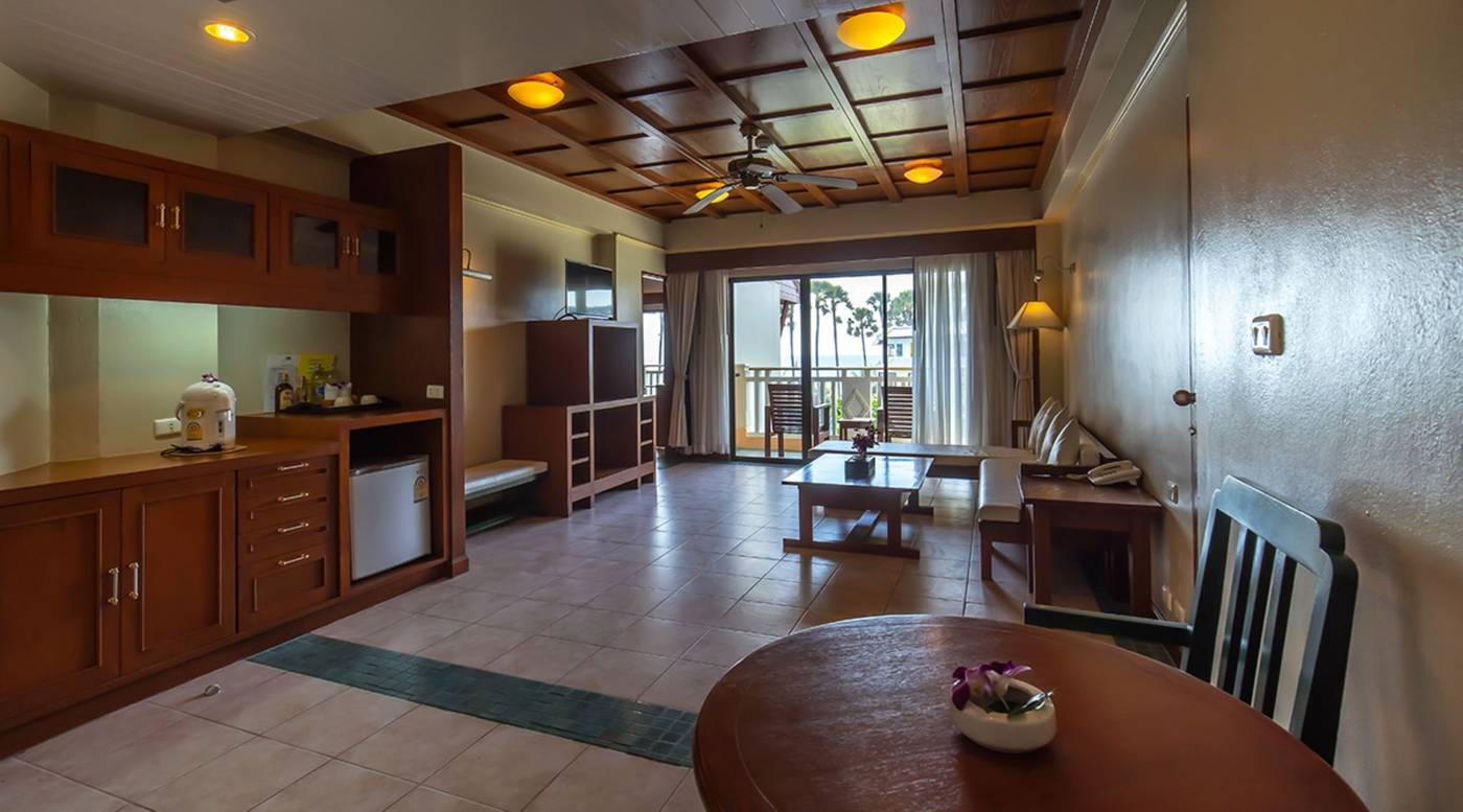 Karon-Princess-Hotel-Room-24