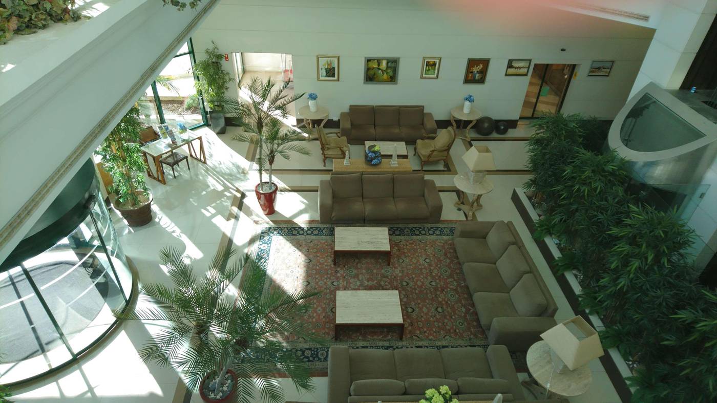Riviera-Hotel-Carcavelos-Lobby-22