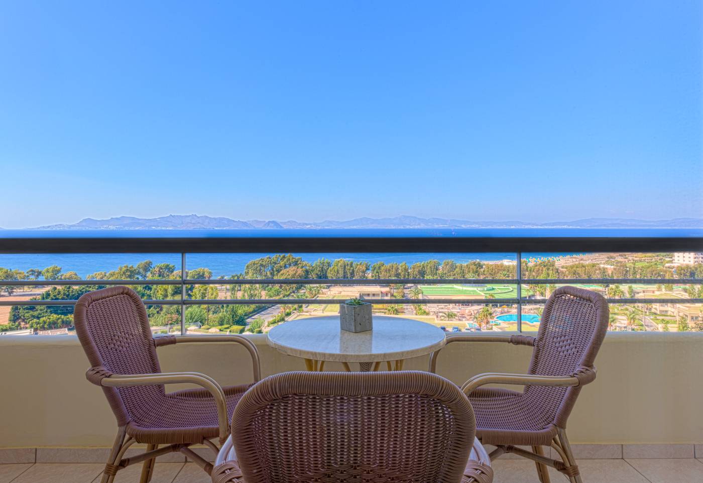 Kipriotis-Panorama-and-Suites-Room-46