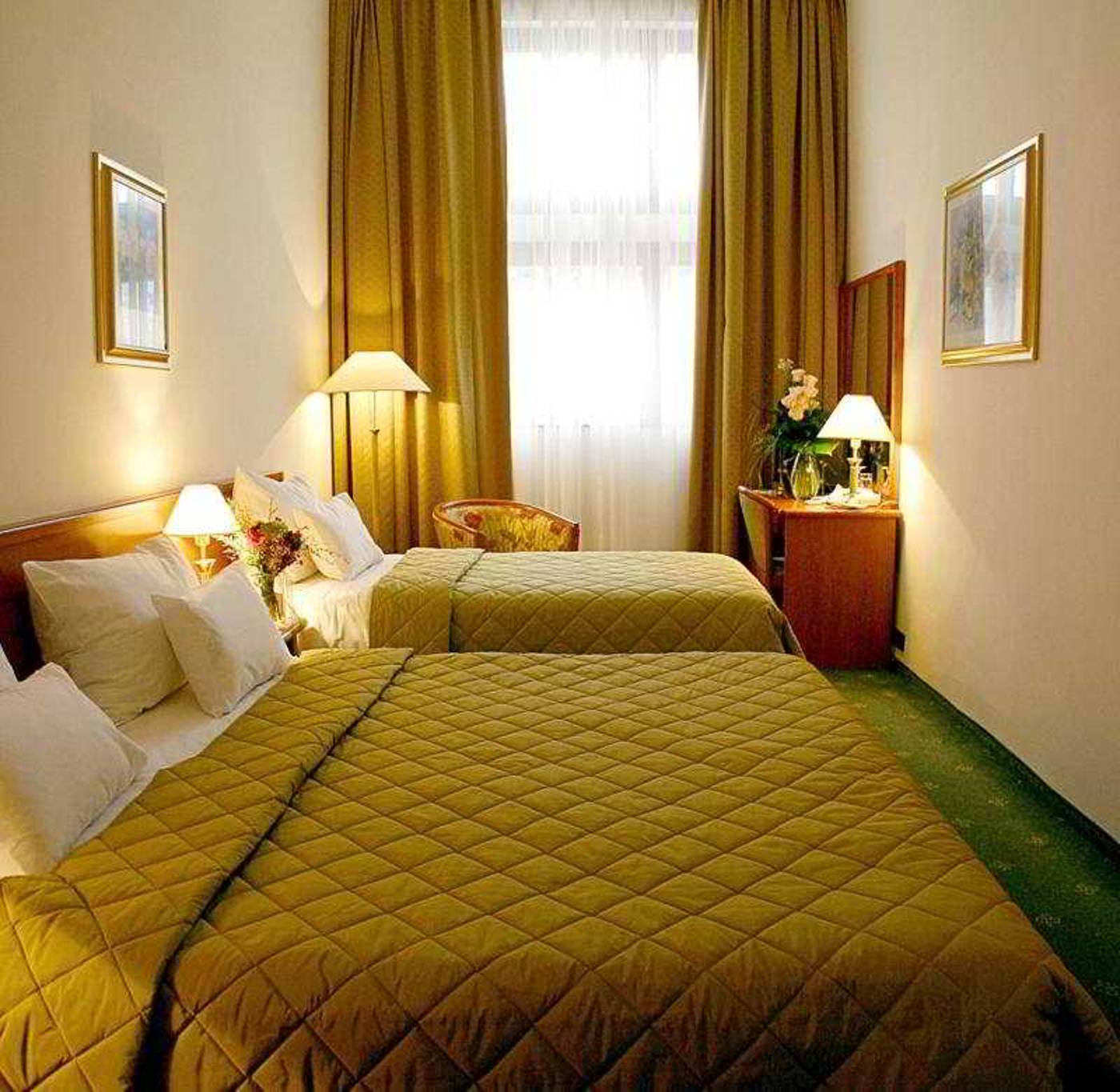 Globo-Hotel-Split-Room-6