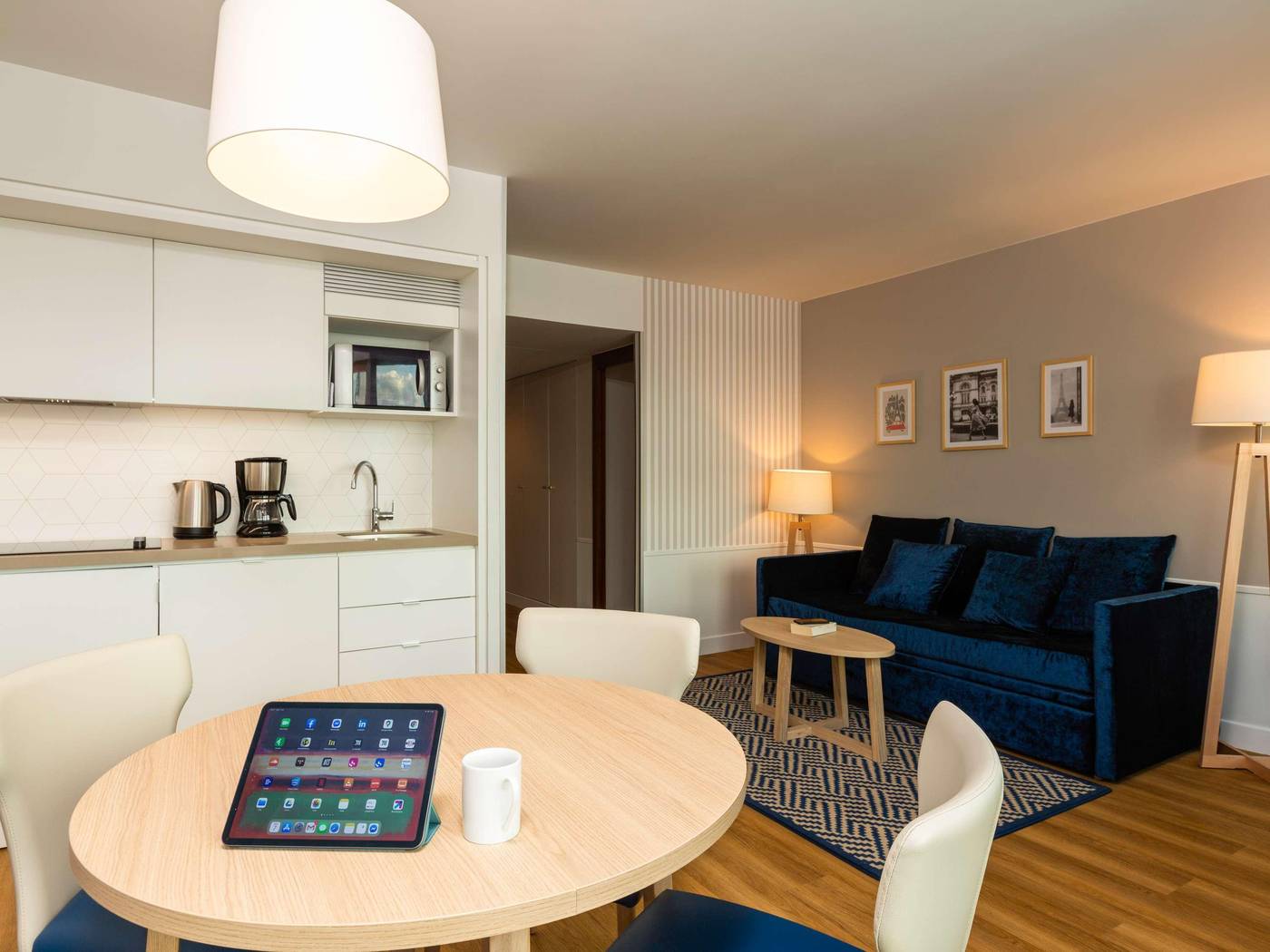 Adagio-Paris-Tour-Eiffel-Room-38