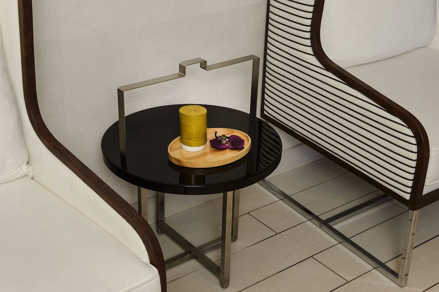 Five-Seas-Hotel-Lobby-48