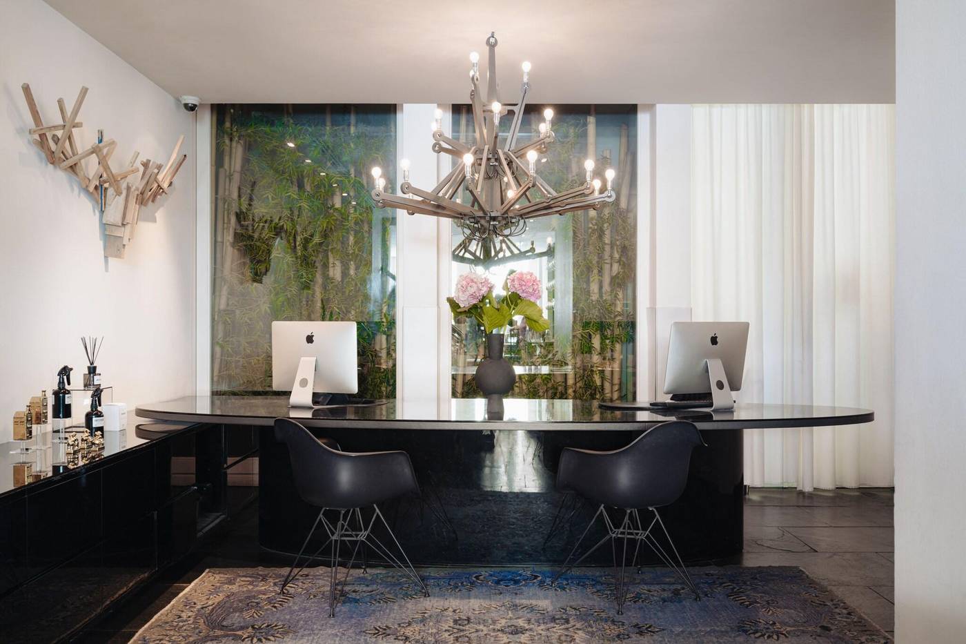 SIR-Albert-Hotel--part-of-Sircle-Collection-Lobby-10