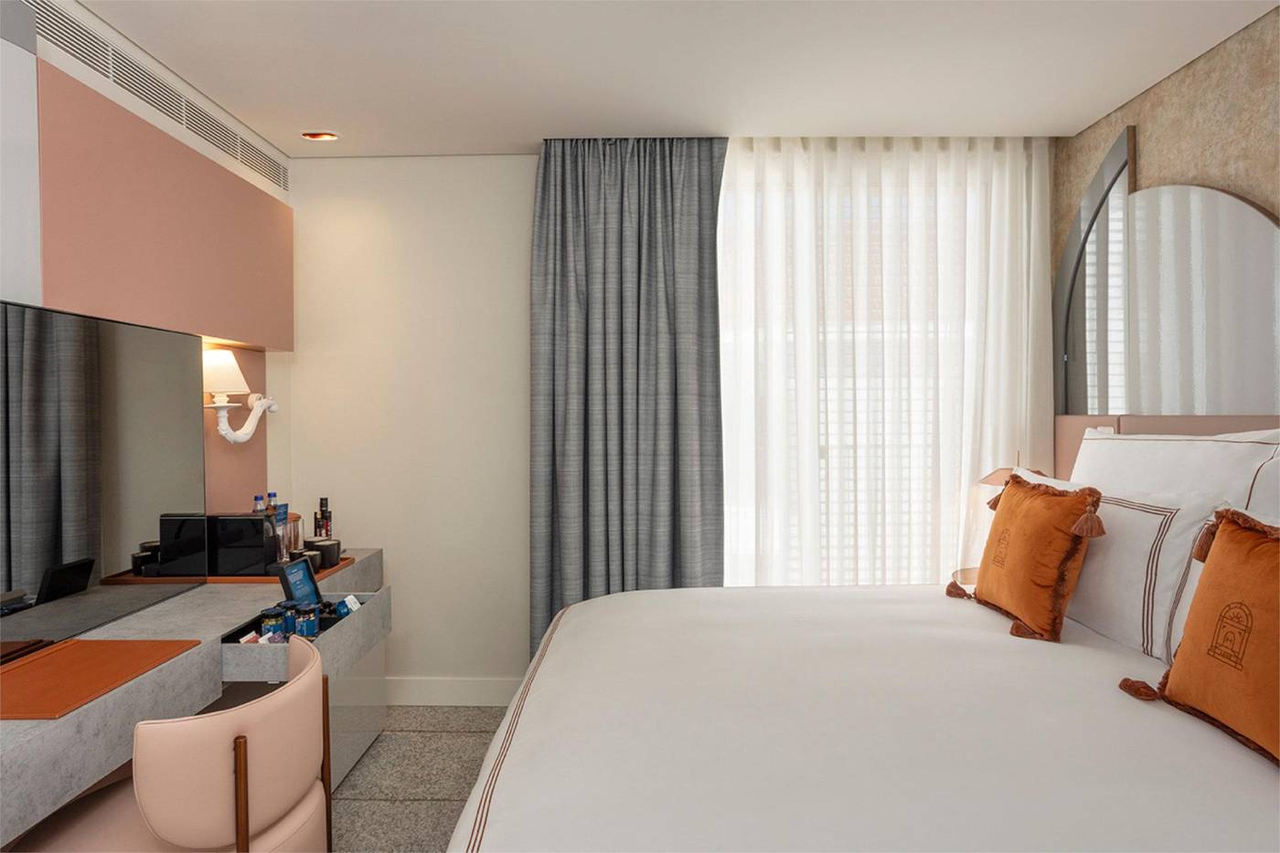 Vignette-Collection-Convent-Square-Lisbon-Room-38