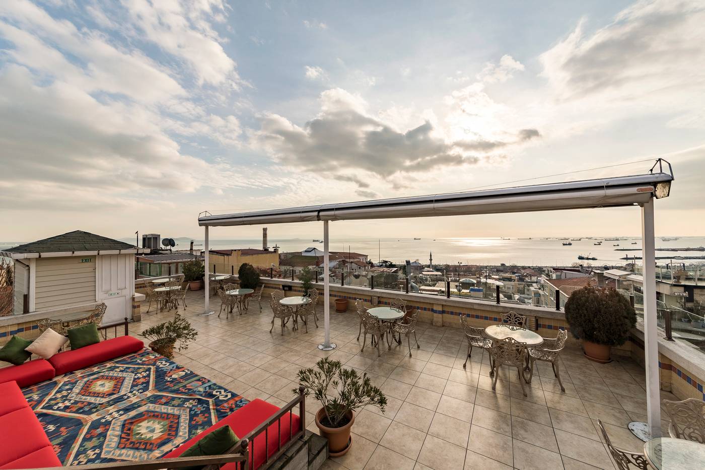 Fehmi-Bey-Terrace-45