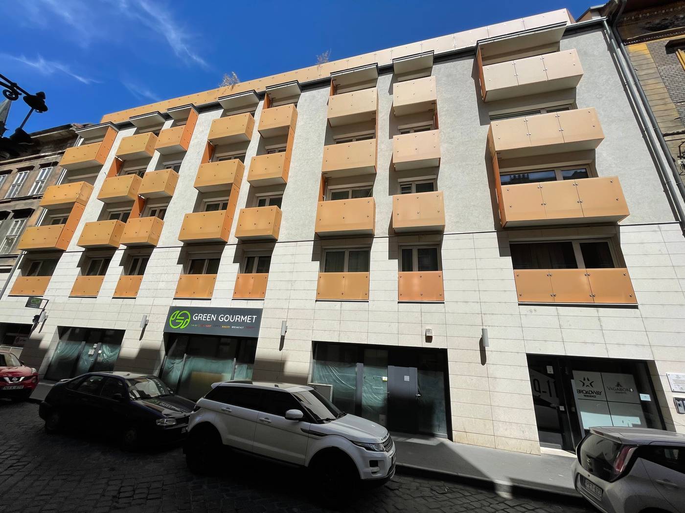 Vagabond-Broadway-General-view-9