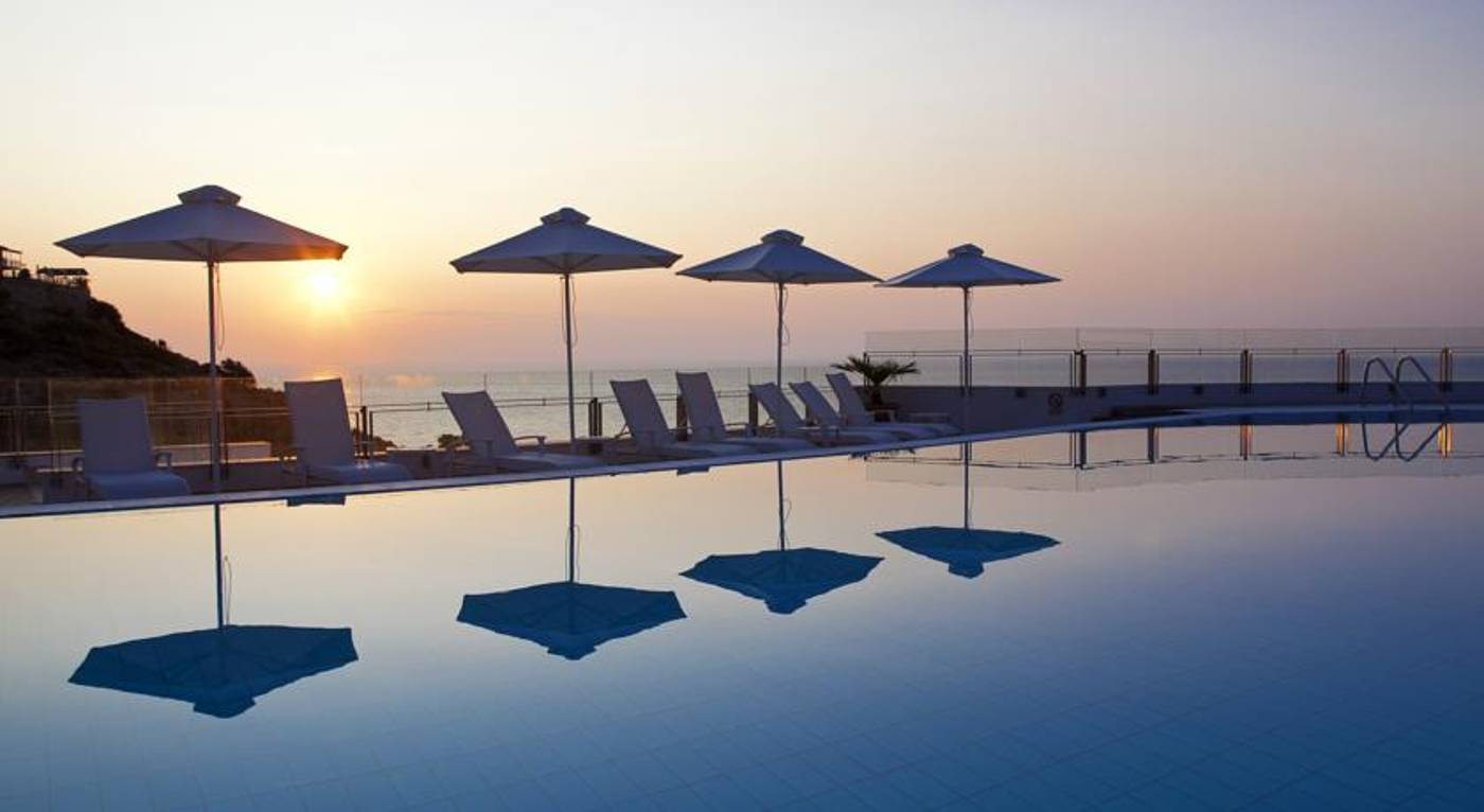 Louis-Apostolata-Island-Resort-Pool-6