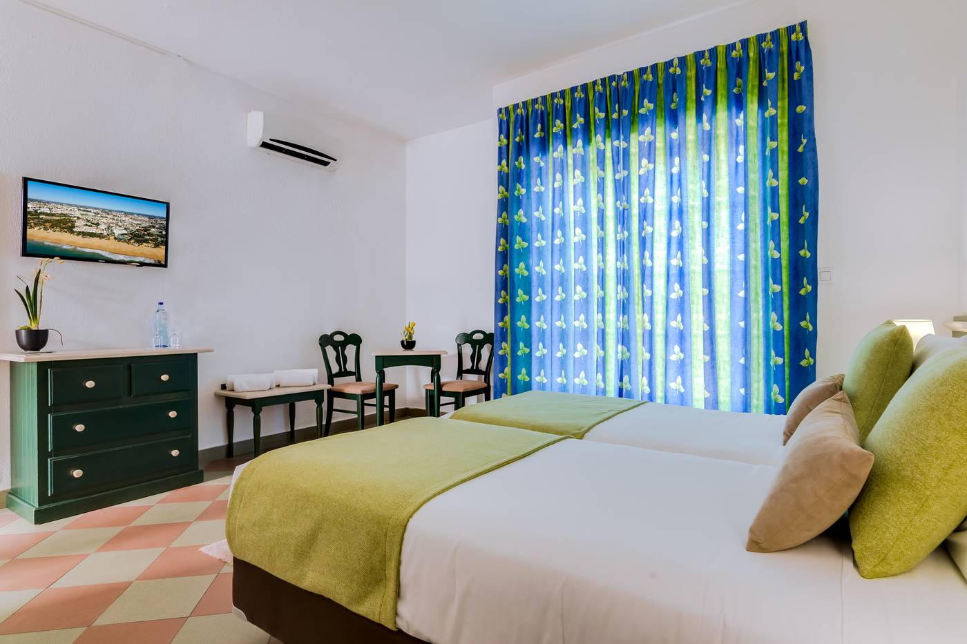 Monica-Isabel-Beach-Club-Room-4