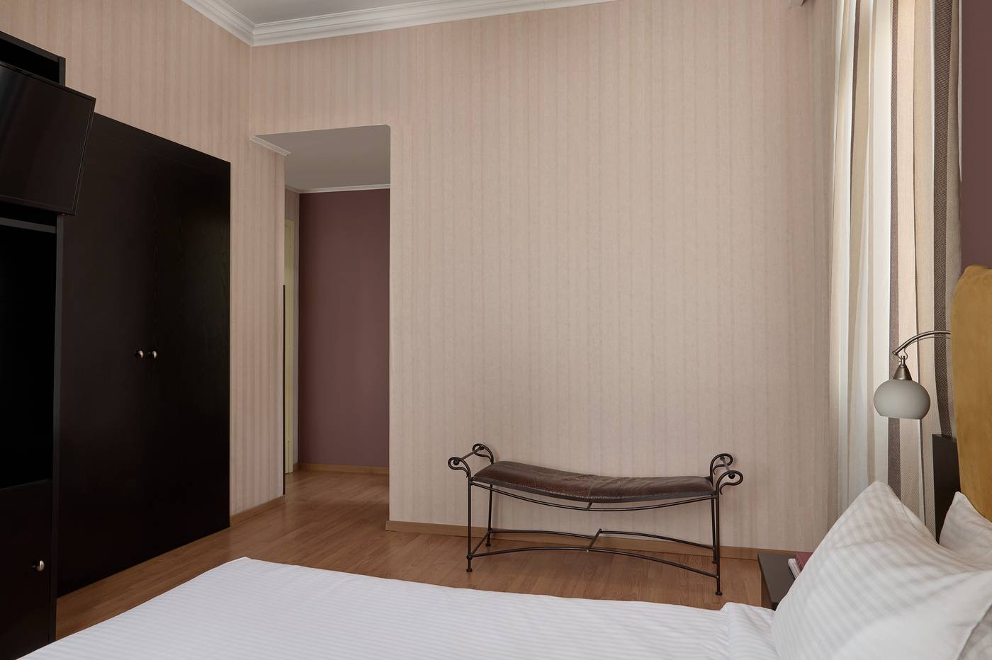 Delphi-Art-Hotel-Room-19