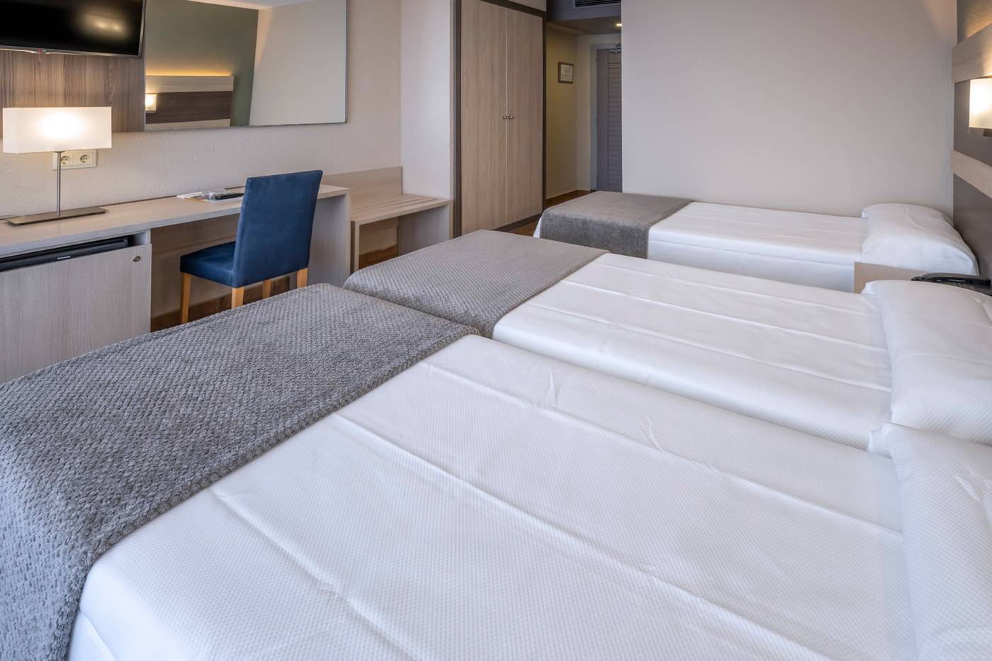 4R-Playa-Park-Room-36