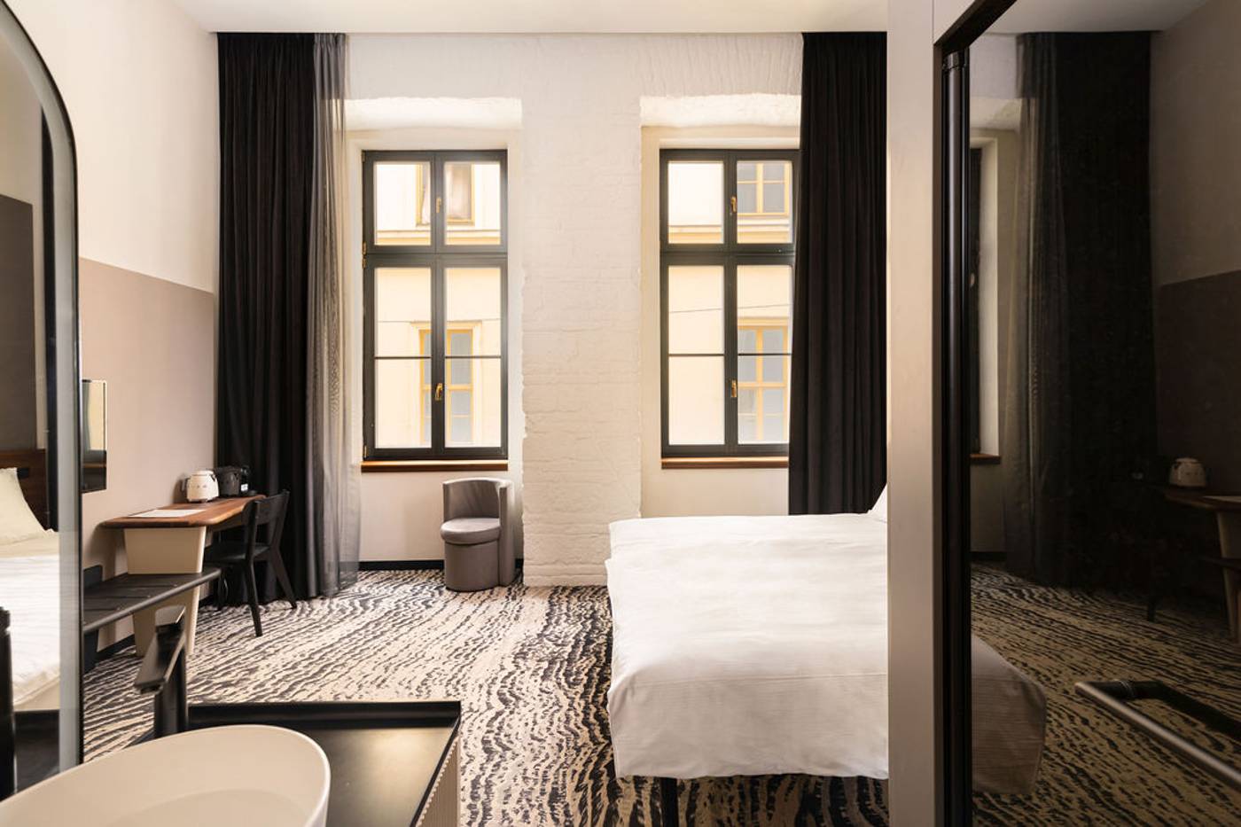 Hotel-Gin-Budapest-Room-10