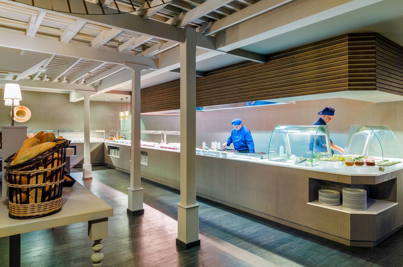 H10-White-Suites---Adults-Only-Restaurant-33