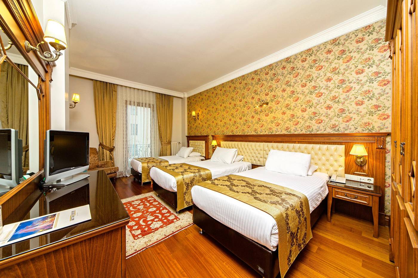 Acra-Hotel-Room-4