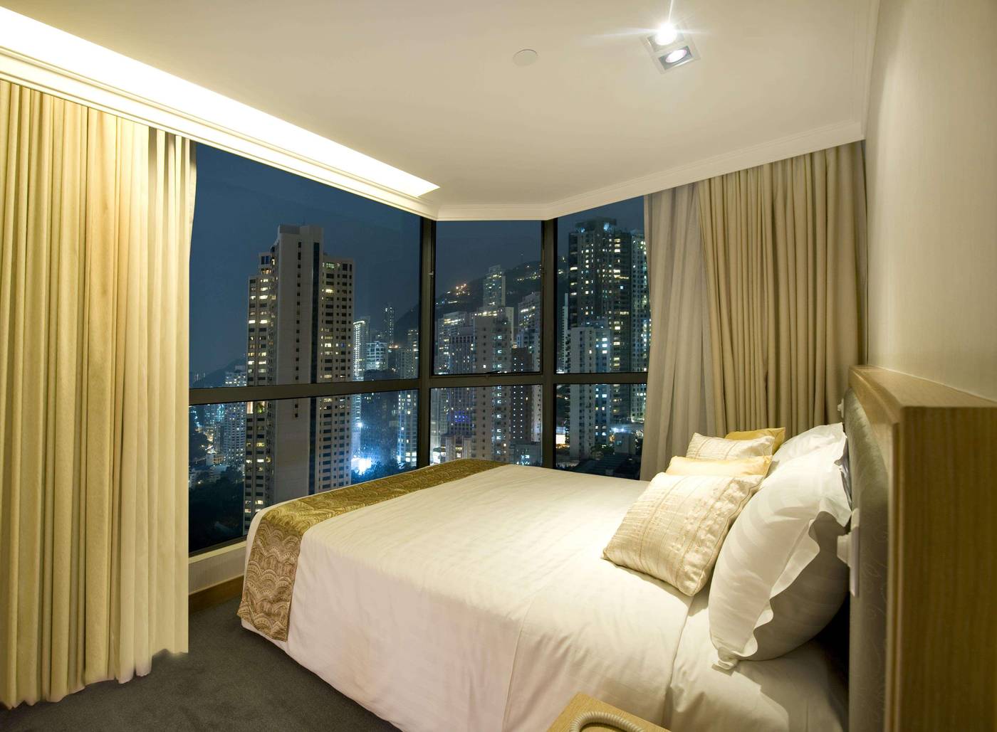 Bishop-Lei-International-House-Room-12