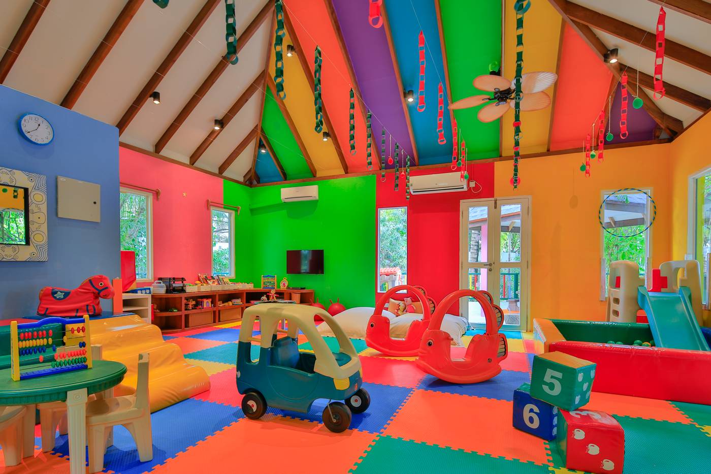 Centara Grand Island Resort & Spa