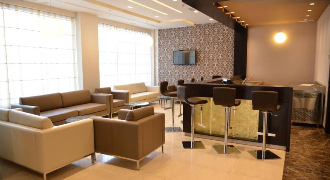 Samarons-Hotels-Bar-14