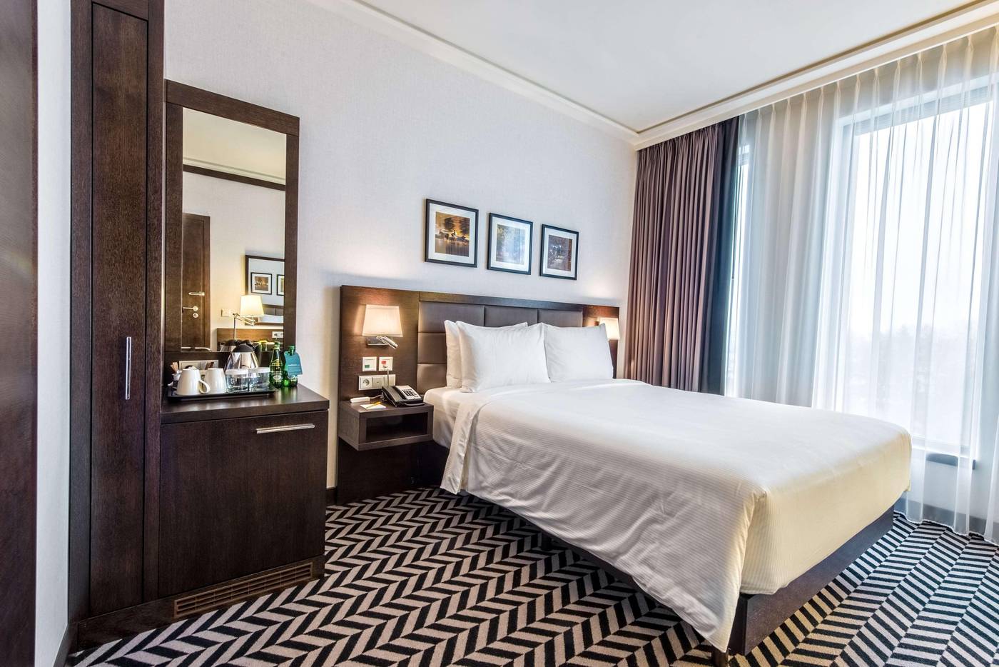 Hilton-Garden-Inn-Krakow-Airport-Room-11