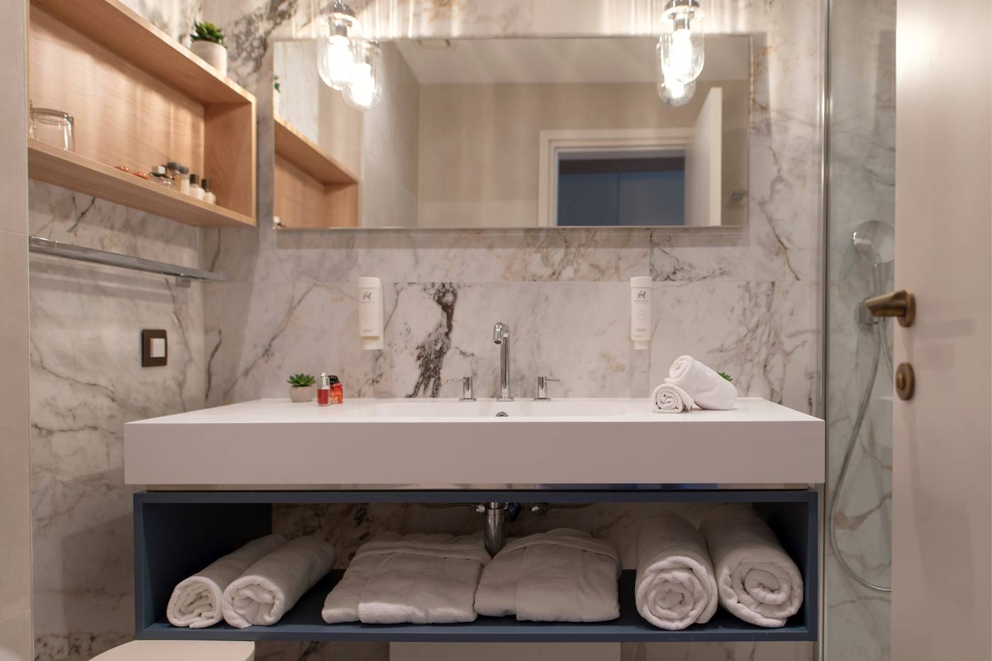 Croatia-Hotel-Room-33