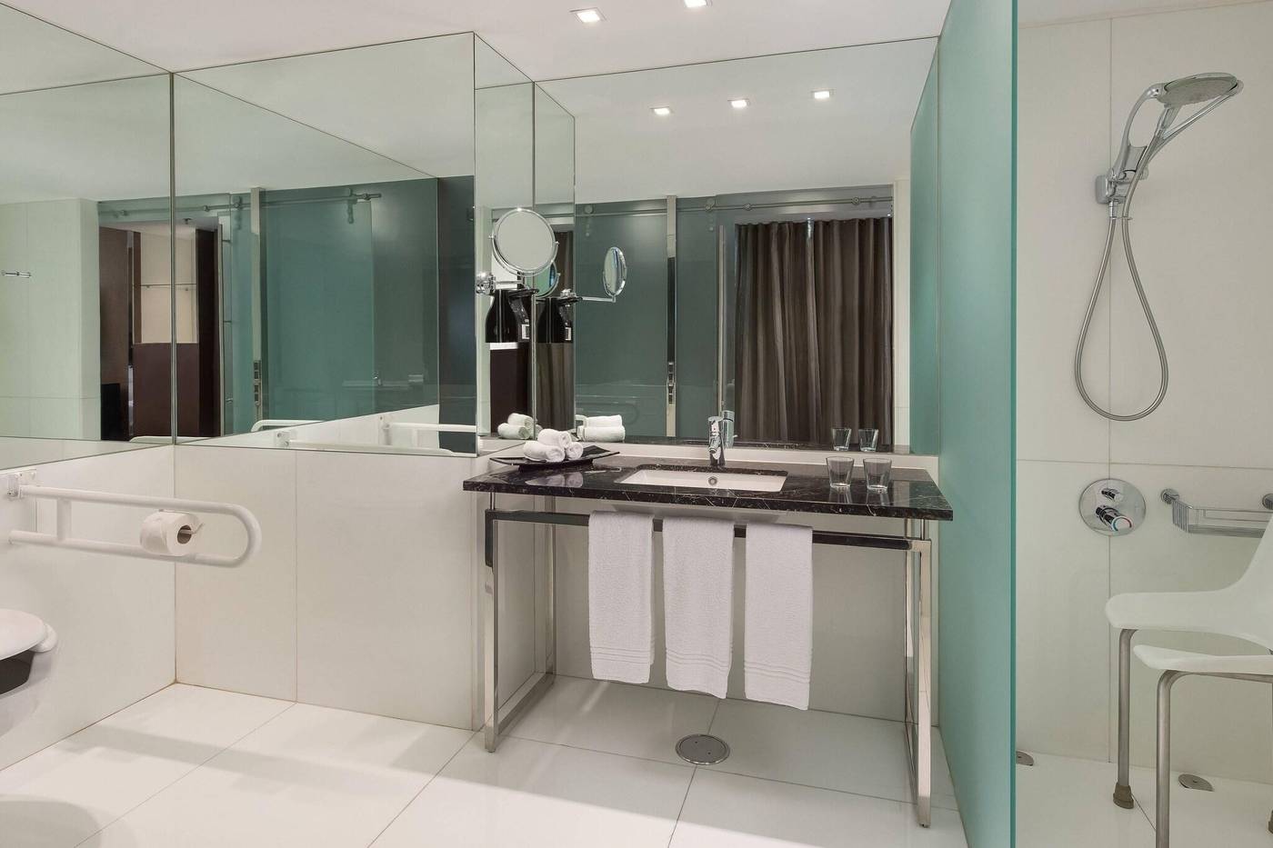 Sheraton-Lisboa-Hotel---Spa-Room-42