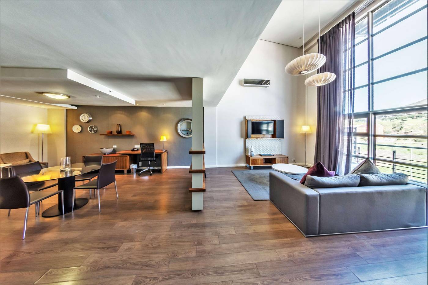 Doubletree-by-Hilton-Cape-Town-Room-11