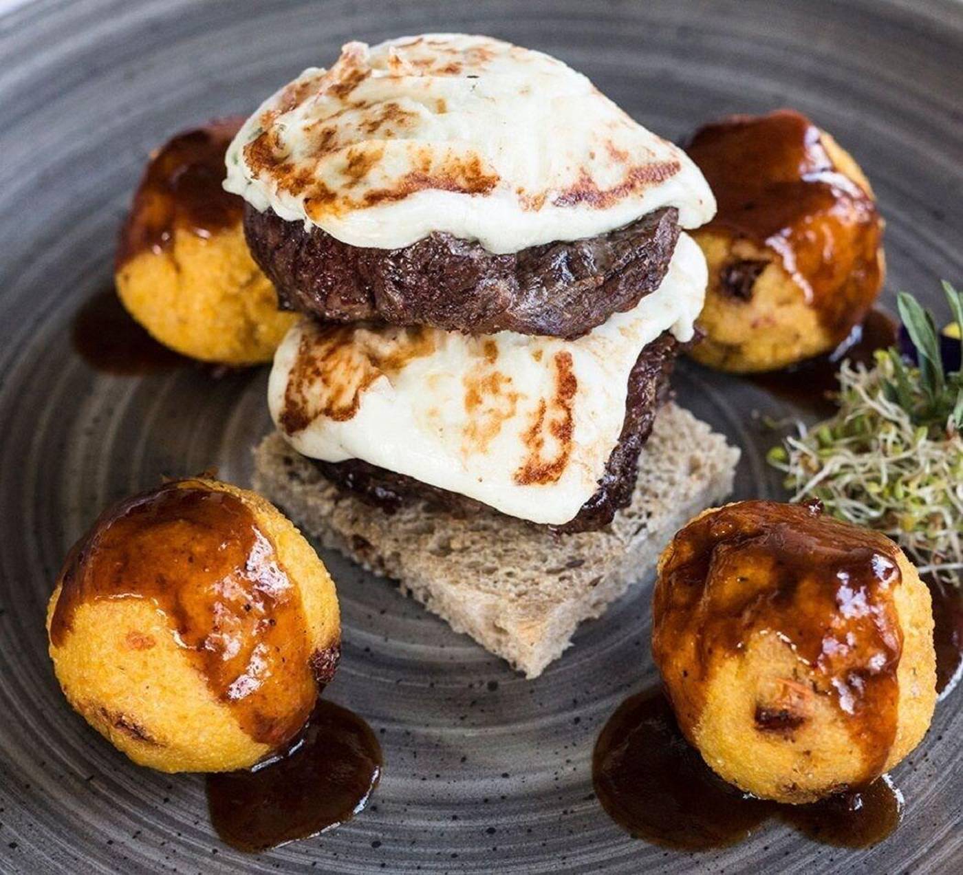 Nadas-To-Park-Hotel-Superior-Restaurant-35