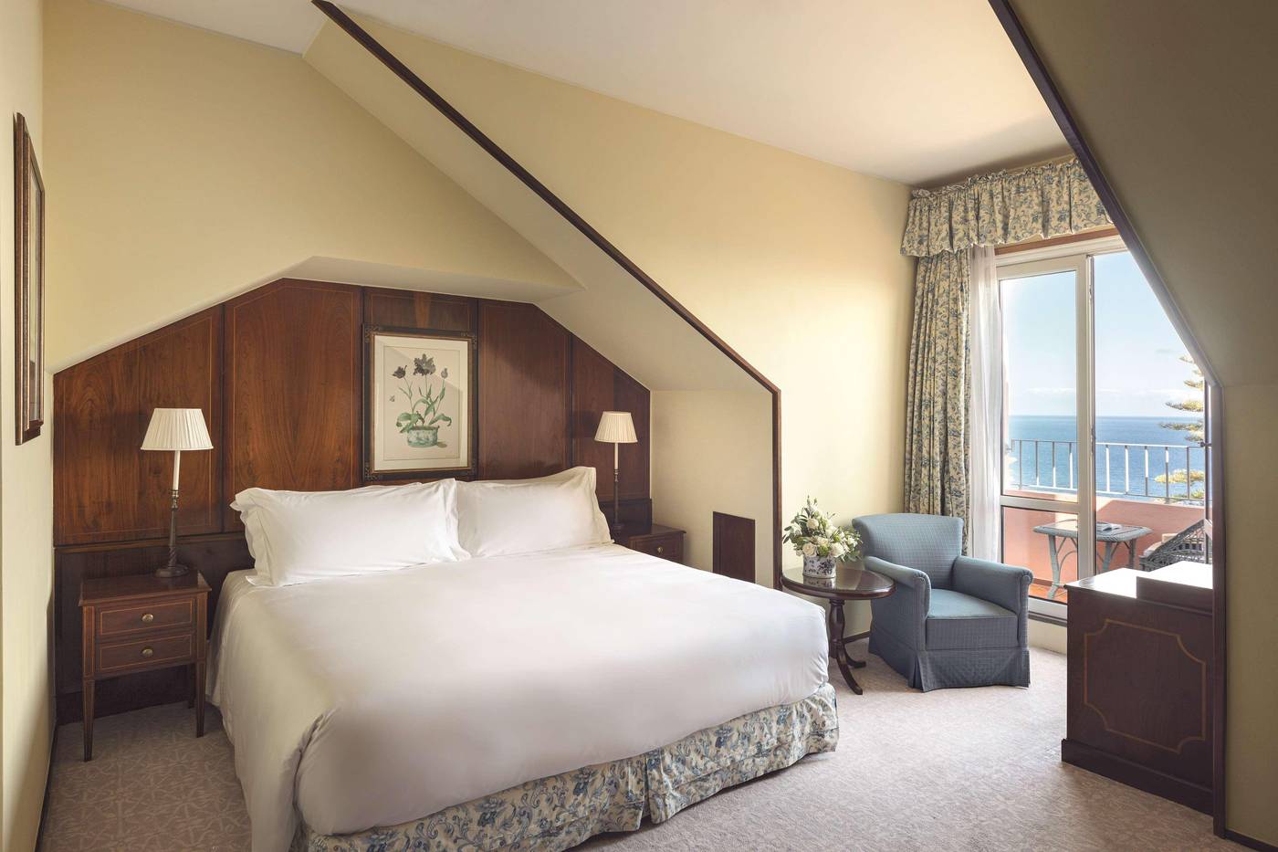 Reid-s-Palace-Room-47