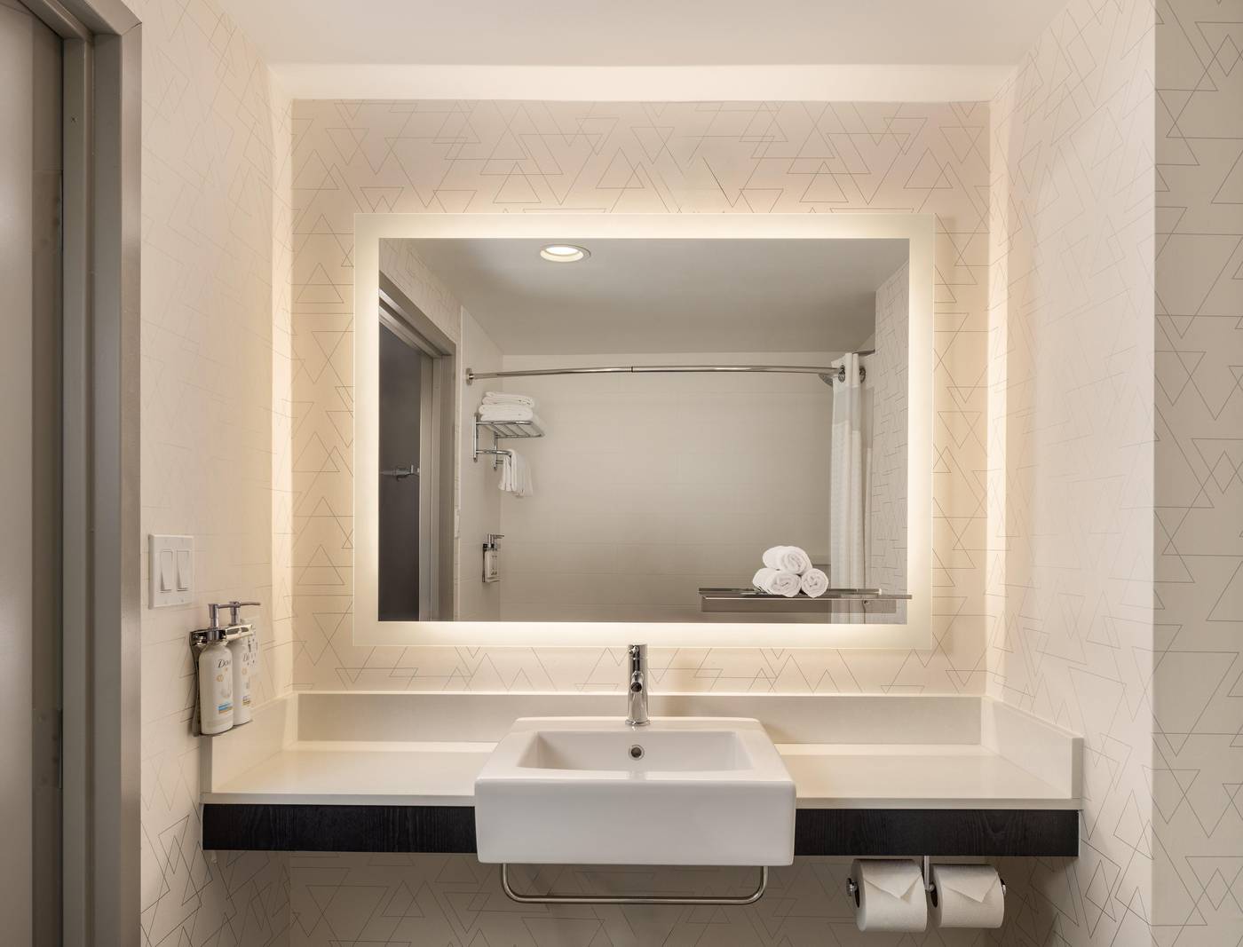 Holiday-Inn-Express-New-York-City---Chelsea-Room-31