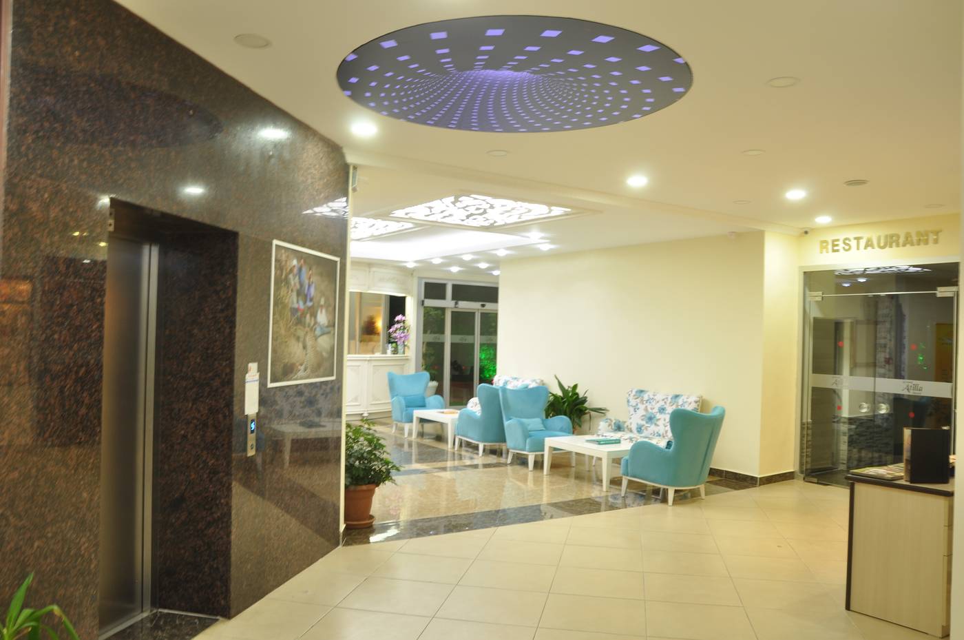 Grand-Atilla-Hotel-Lobby-30