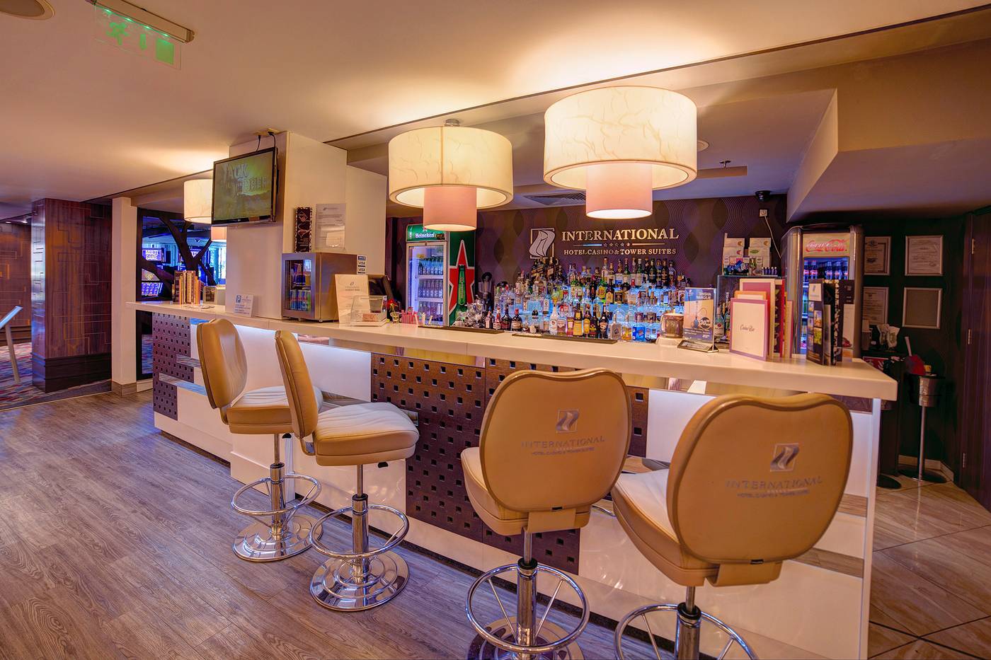 International-Hotel-Casino---Tower-Suites-Bar-41