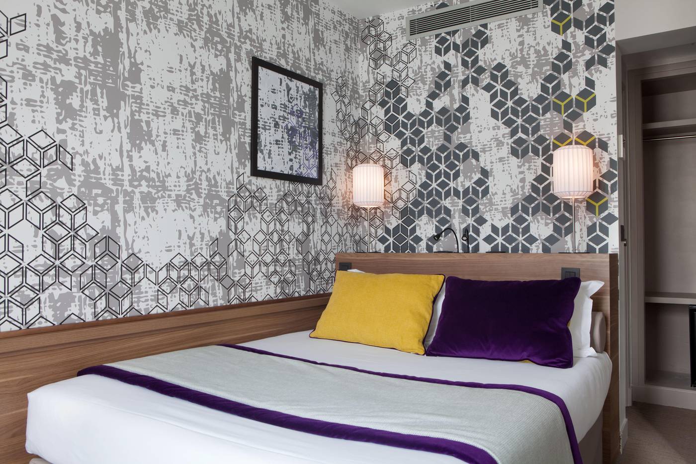 Hotel-des-Nations-Saint-Germain-Room-21