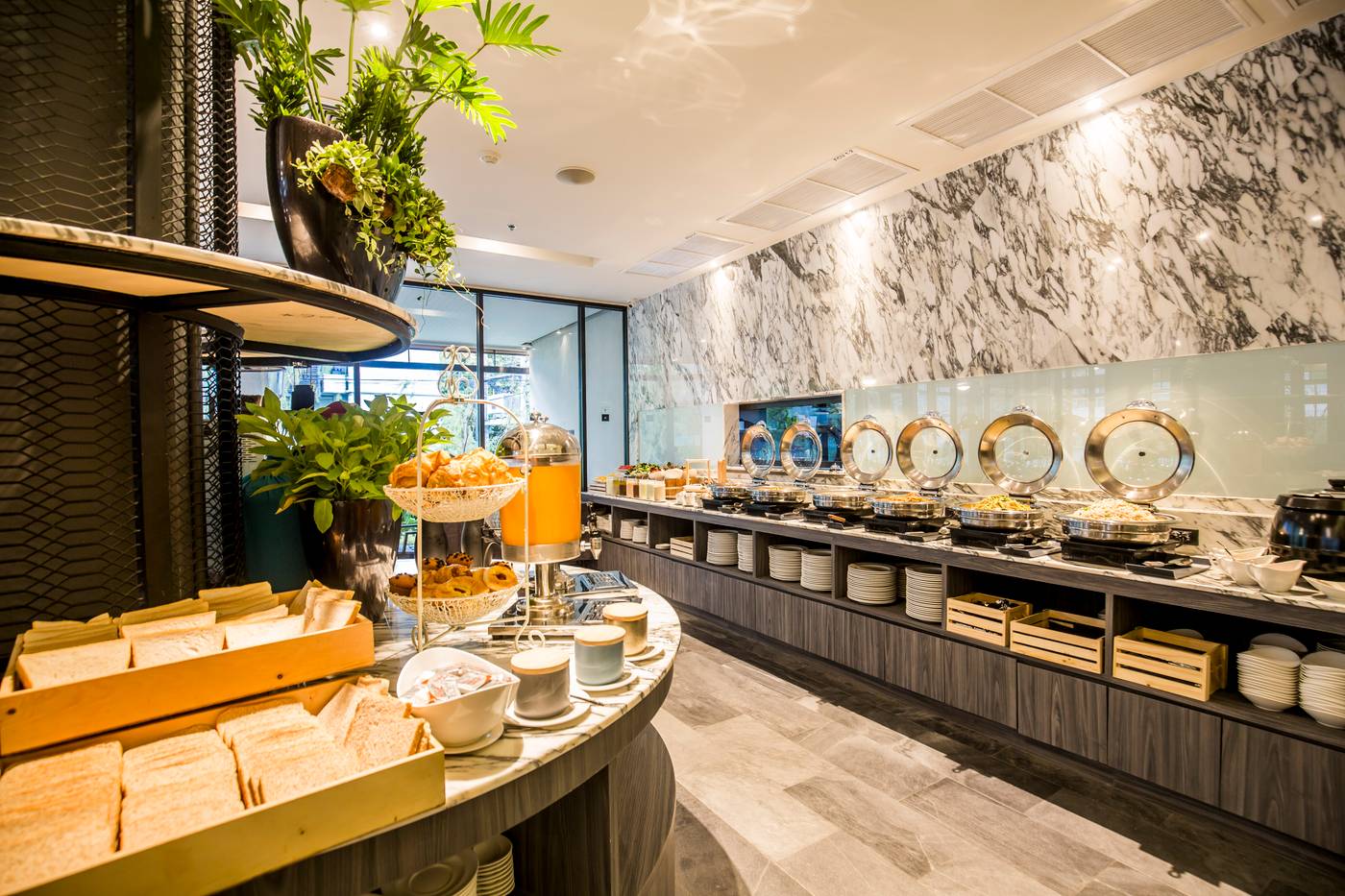 Cross-Vibe-Bangkok-Sukhumvit-Restaurant-17