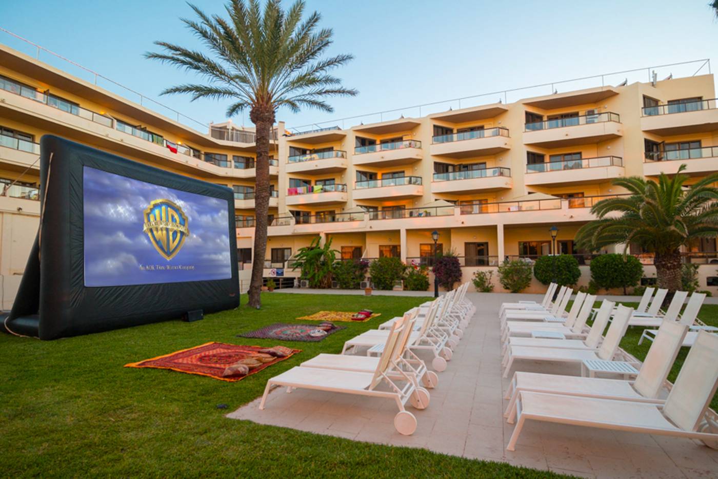 Marina-Palace-by-Intercorp-Hotel-Group-Bar-11