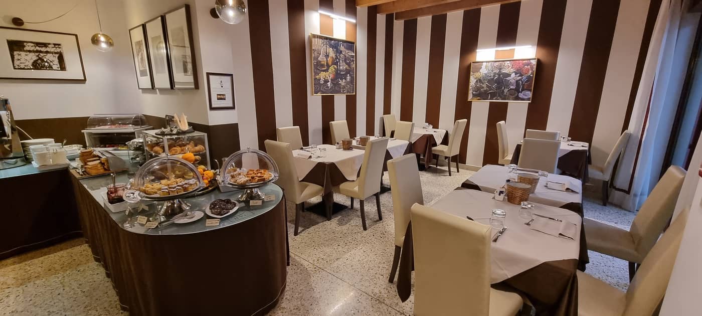 Unaway-Ecohotel-Villa-Costanza-Venezia-Restaurant-16