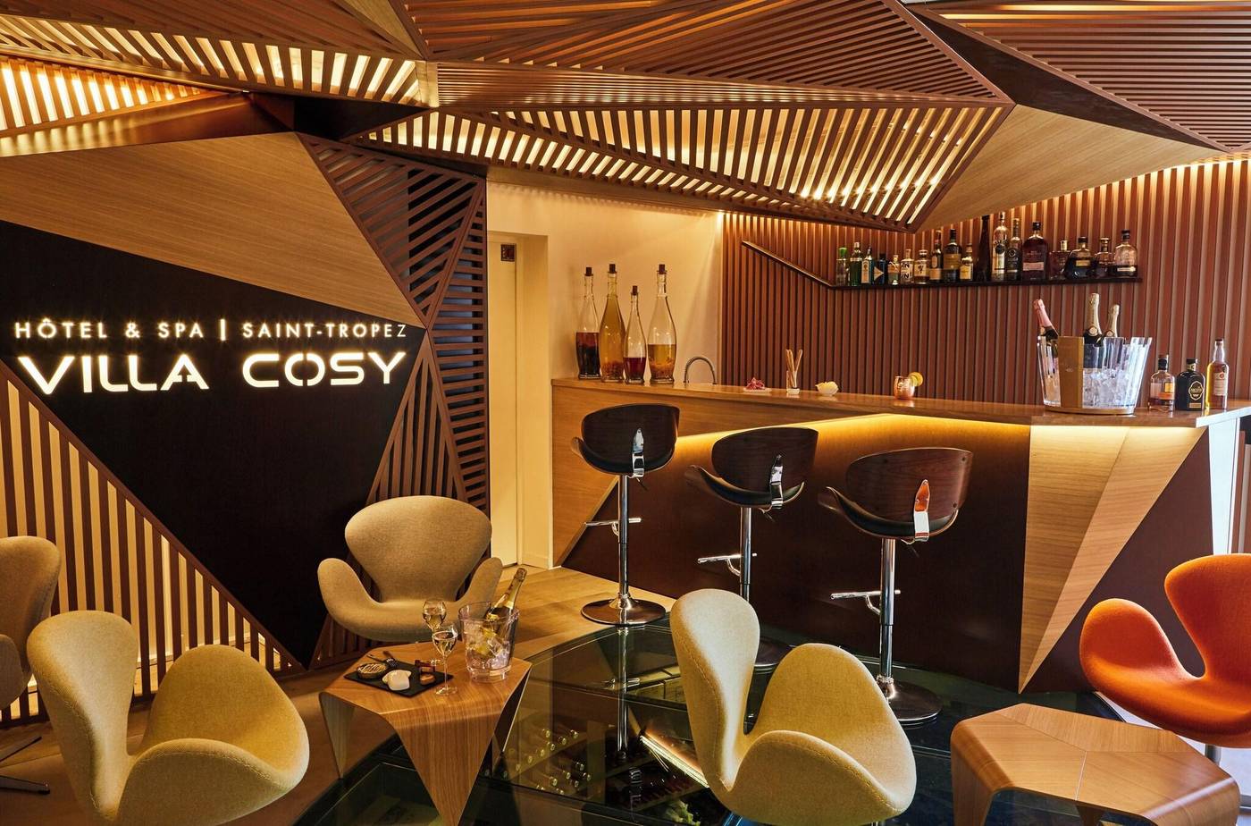 Hotel-Villa-Cosy-Lobby-27