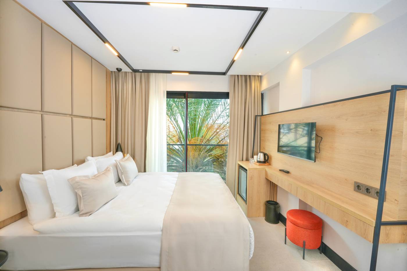 Aylin Hotel