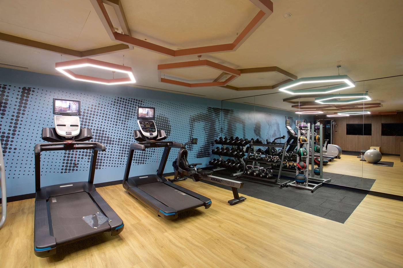 Hampton-by-Hilton-Istanbul-Old-City-Sports-and-Entertainment-55