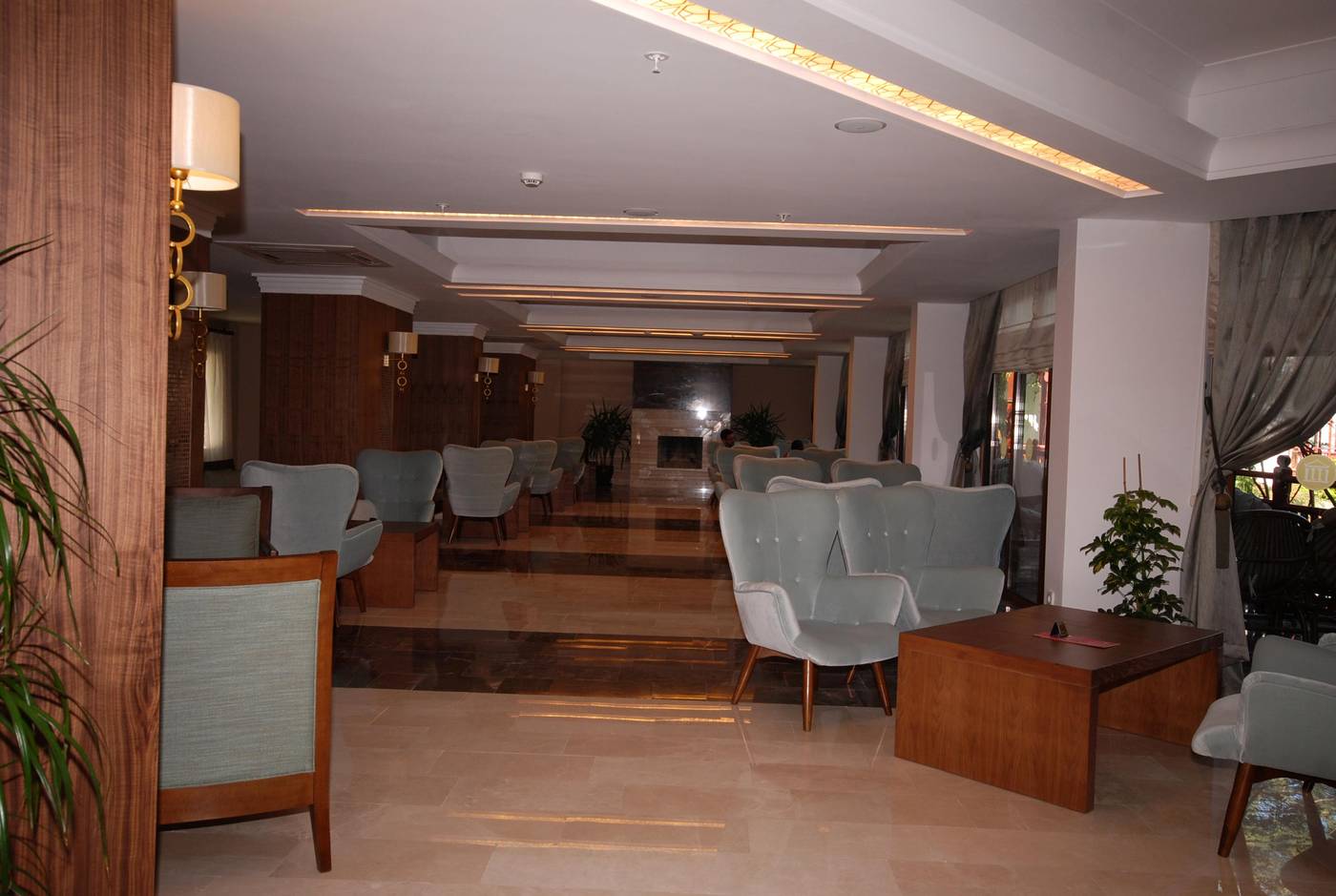 Club-and-Hotel-Letoonia-Lobby-41