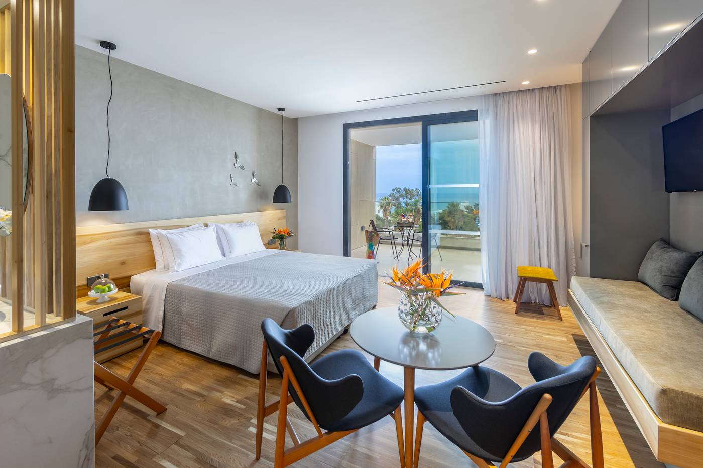 Anemi-Hotel-and-Suites-Room-15