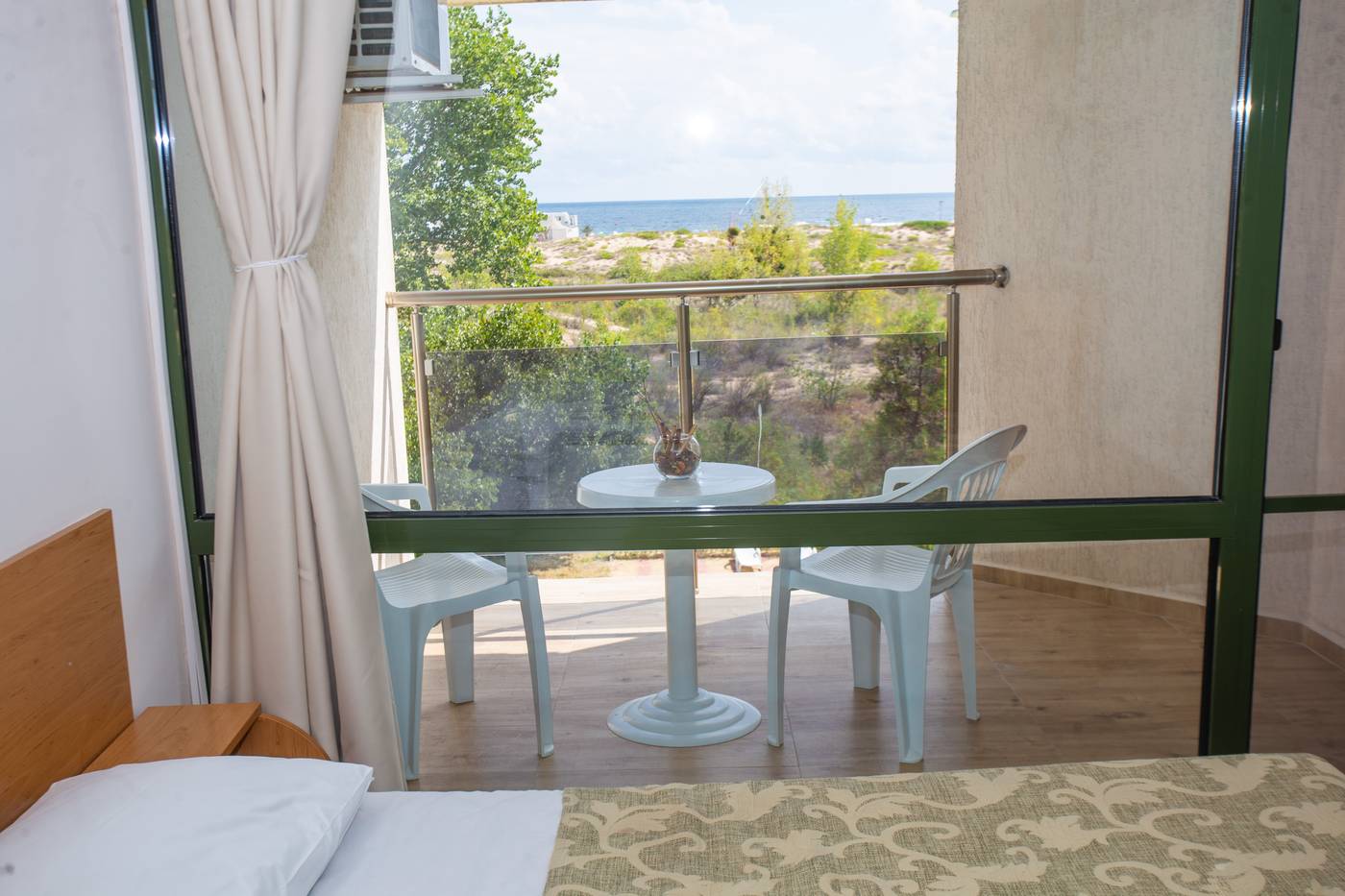 Amfibia-Beach-Complex-Room-68