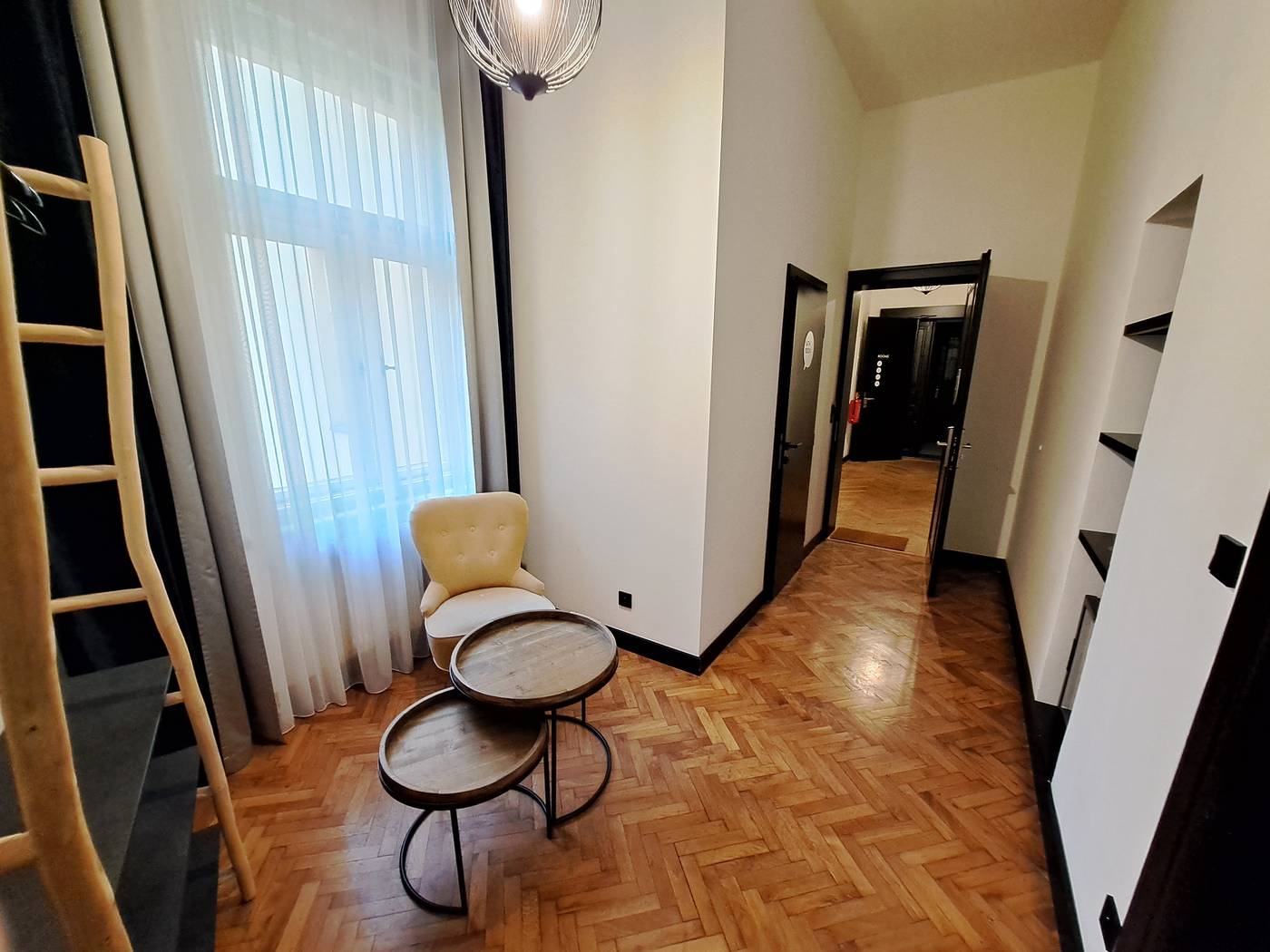 Antik-Hotel-Prague-Room-18