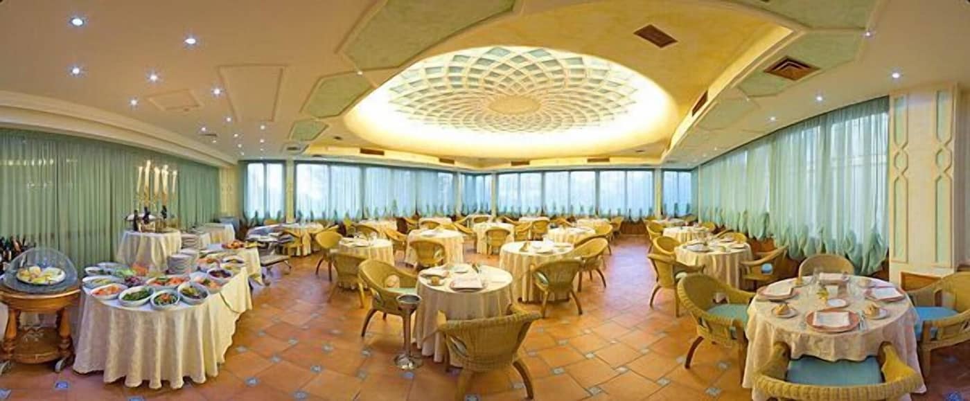 Grand-Hotel-La-Pace-Conferences-34