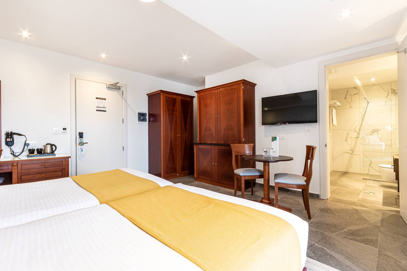 Solana-Hotel---Spa-Room-44