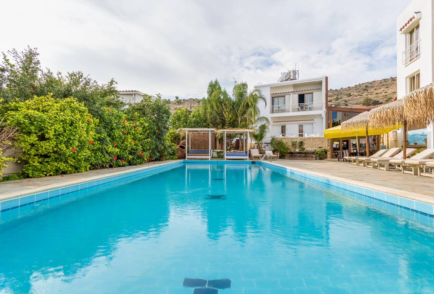 Antonis-G-Hotel-Pool-6