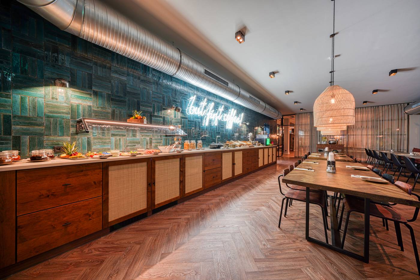 NYCE-Hotel-Bonn-Trademark-Collection-by-Wyndham-Restaurant-42